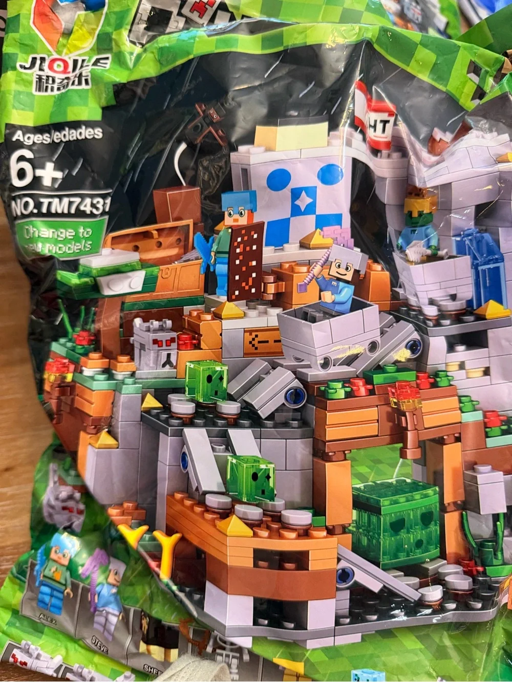 Minecraft style Green Castle Adventure Building Blocks Playsets and dinosaur set